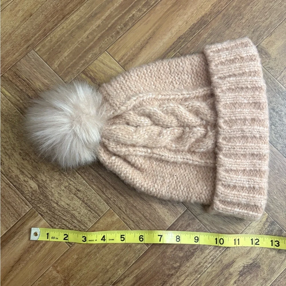 Express Pink Cream Cable Knit Pom-Pom Womens Warm winter hat